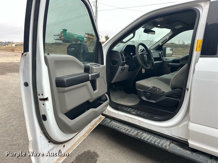 image for item NG9920 2016 Ford F150 SuperCrew pickup truck