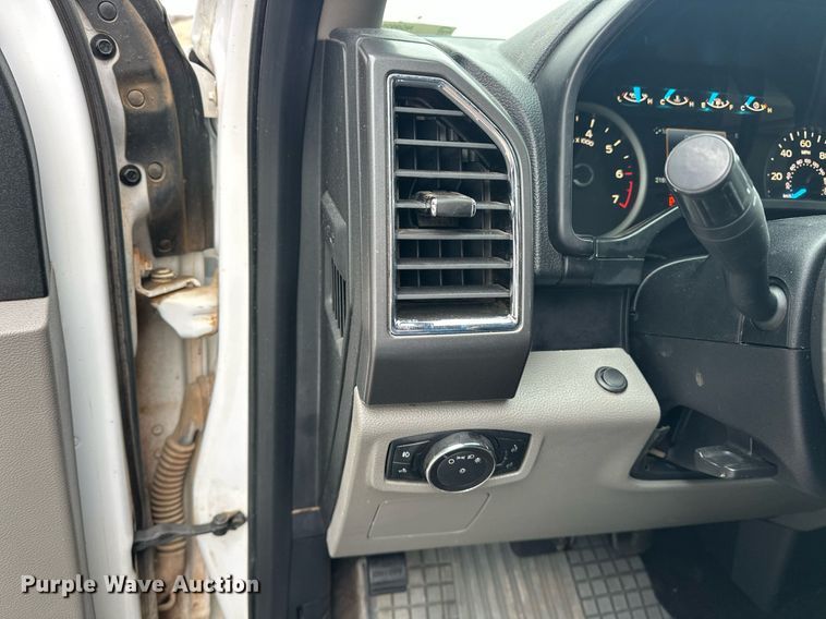 image for item NG9920 2016 Ford F150 SuperCrew pickup truck