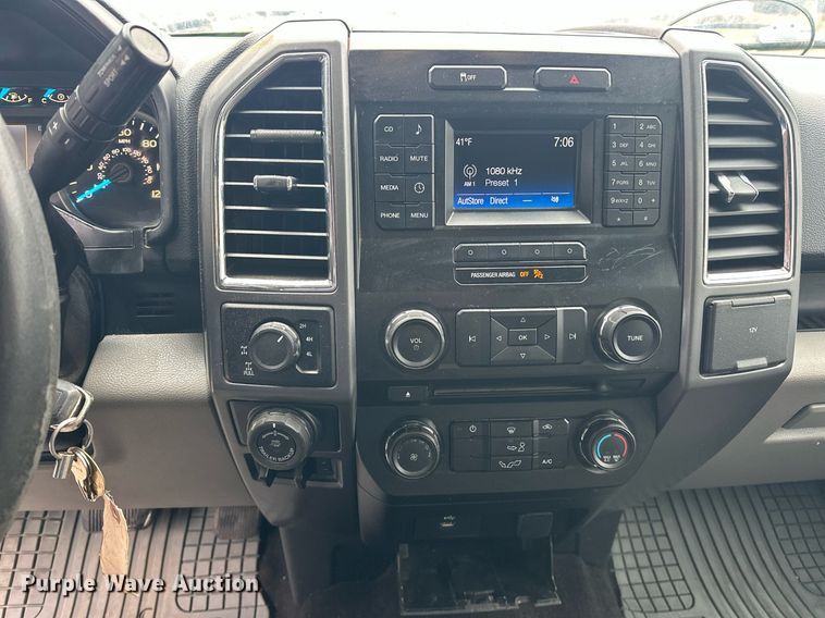 image for item NG9920 2016 Ford F150 SuperCrew pickup truck