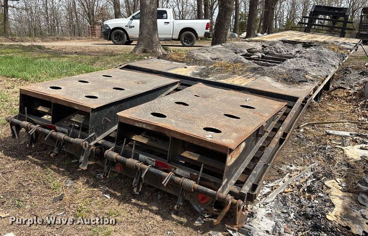 image for item OB9521 2018 Elite Cottage Builders Dovetail-36 equipment trailer