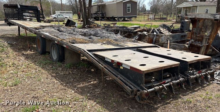 image for item OB9521 2018 Elite Cottage Builders Dovetail-36 equipment trailer