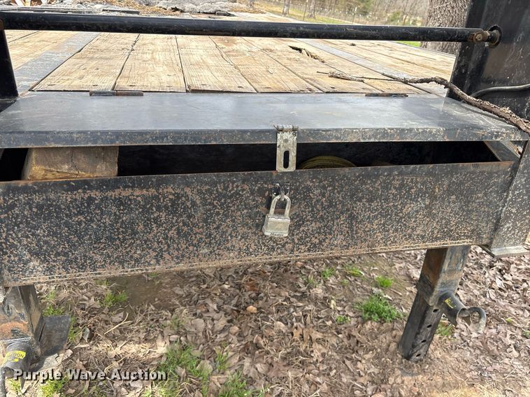 image for item OB9521 2018 Elite Cottage Builders Dovetail-36 equipment trailer