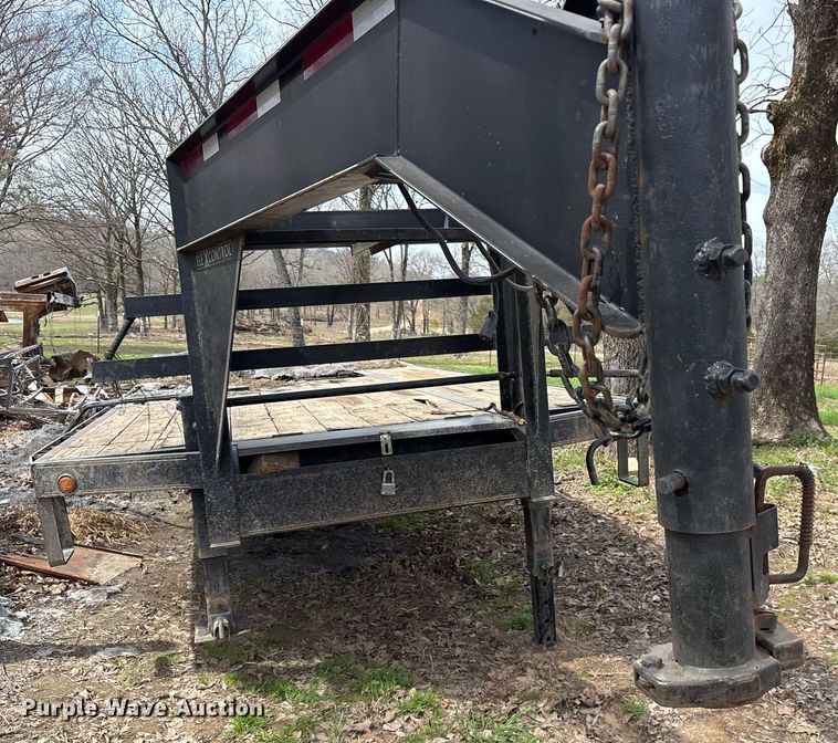 image for item OB9521 2018 Elite Cottage Builders Dovetail-36 equipment trailer