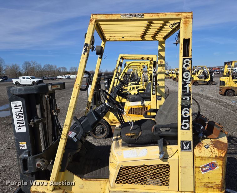 image for item YA0382 2006 Hyster S40XM forklift