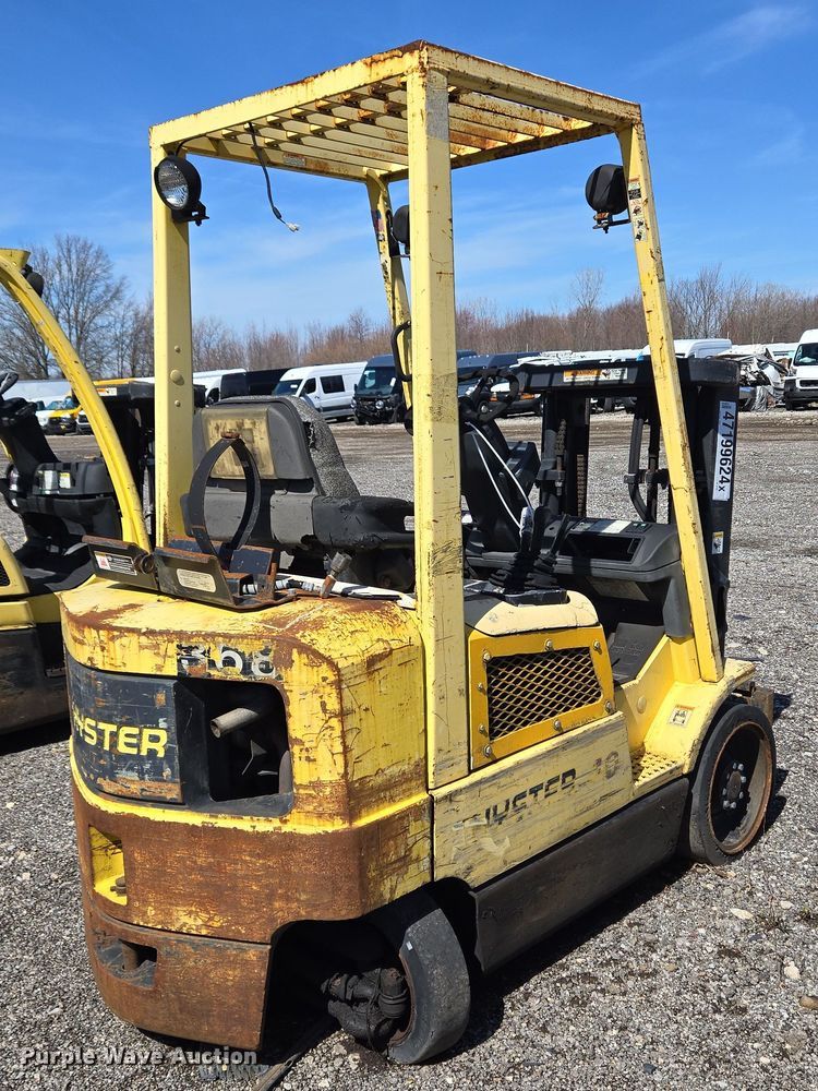 image for item YA0383 2006 Hyster S40XM forklift