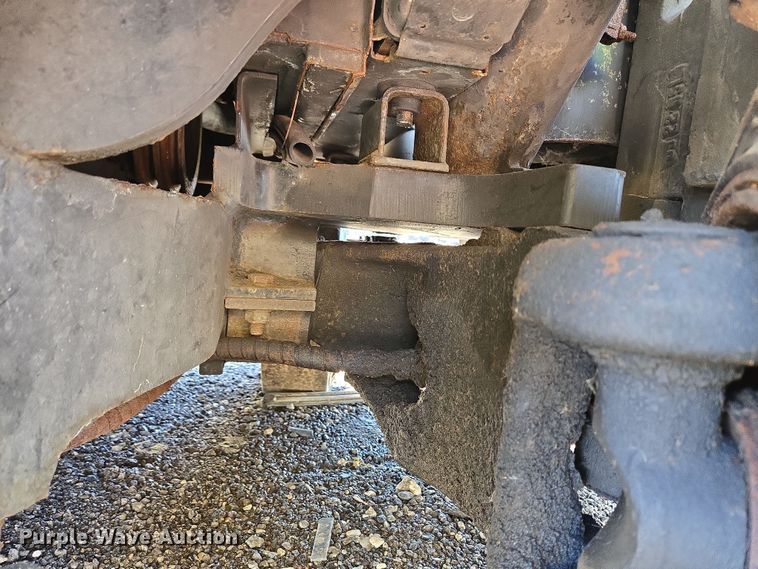 image for item YA0383 2006 Hyster S40XM forklift