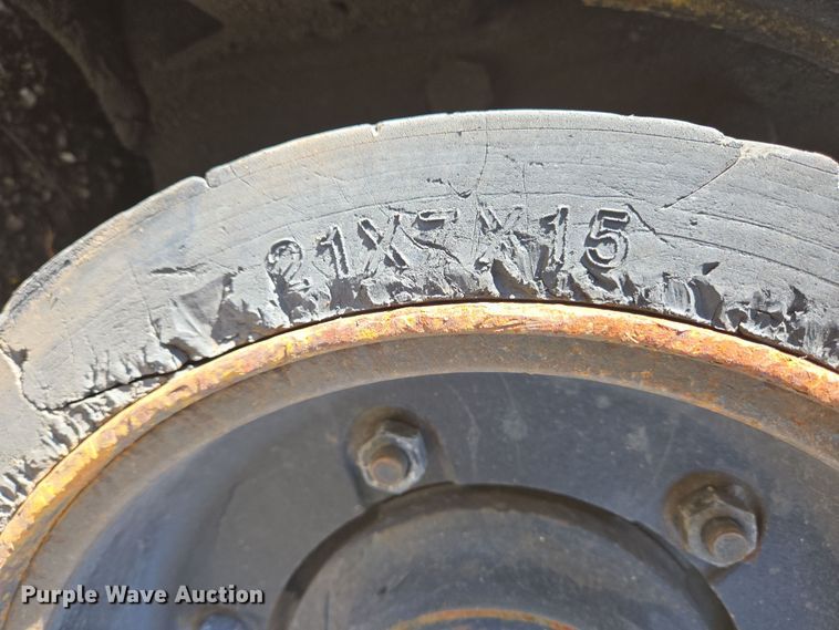 image for item YA0383 2006 Hyster S40XM forklift