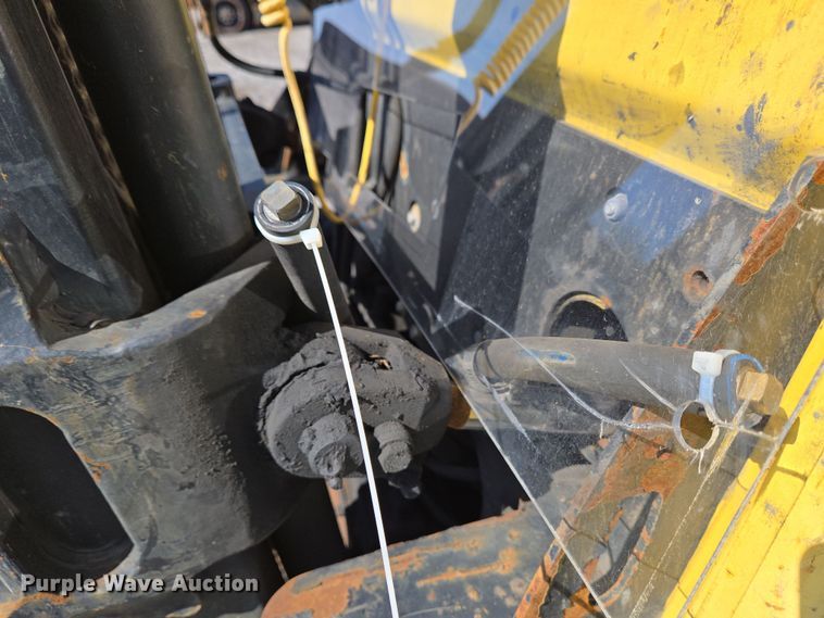 image for item YA0384 2008 Hyster S40FT forklift