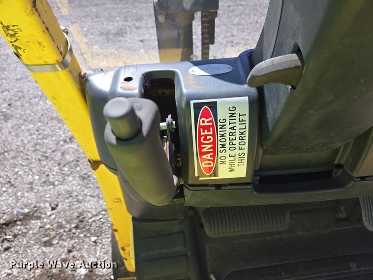 image for item YA0384 2008 Hyster S40FT forklift