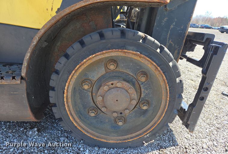 image for item YA0384 2008 Hyster S40FT forklift