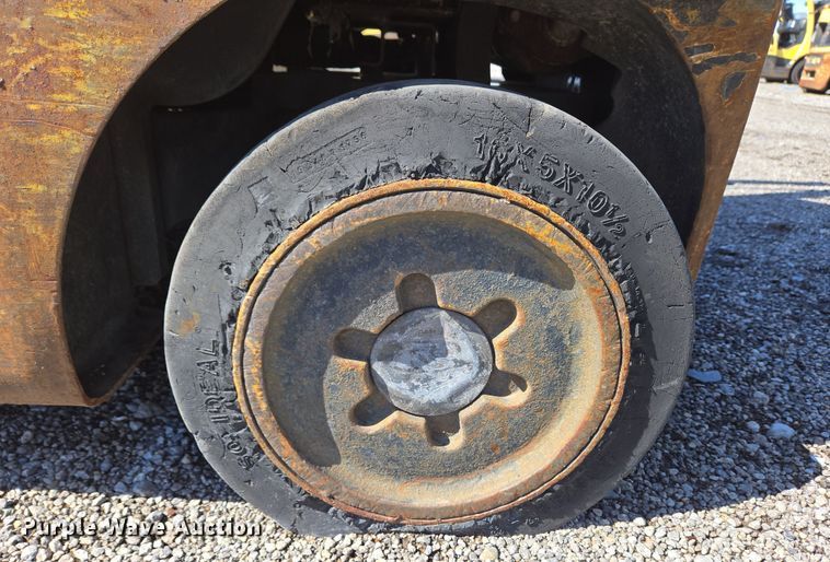 image for item YA0384 2008 Hyster S40FT forklift