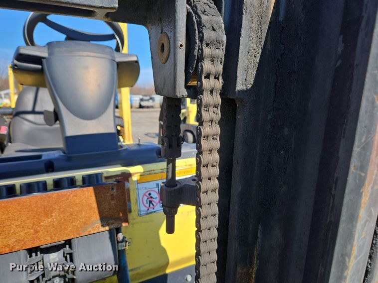 image for item YA0385 2008 Hyster S40FT forklift