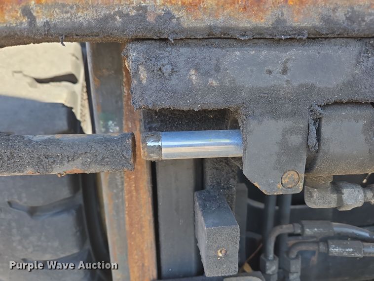 image for item YA0385 2008 Hyster S40FT forklift