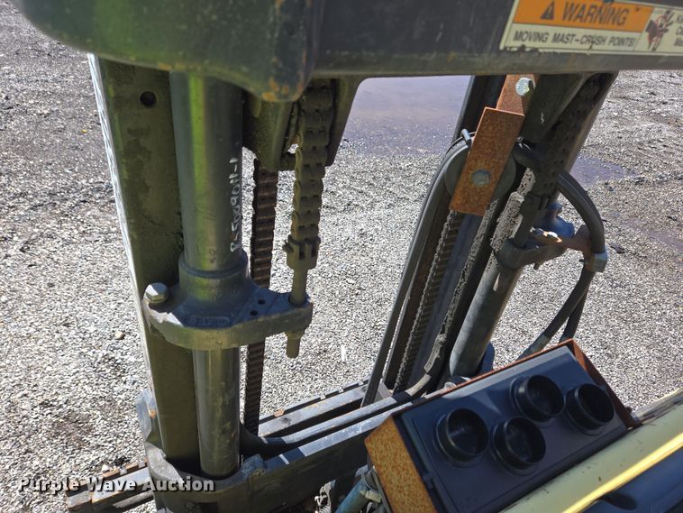 image for item YA0385 2008 Hyster S40FT forklift