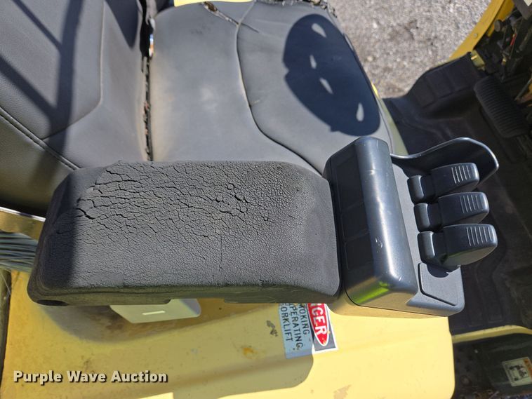 image for item YA0385 2008 Hyster S40FT forklift