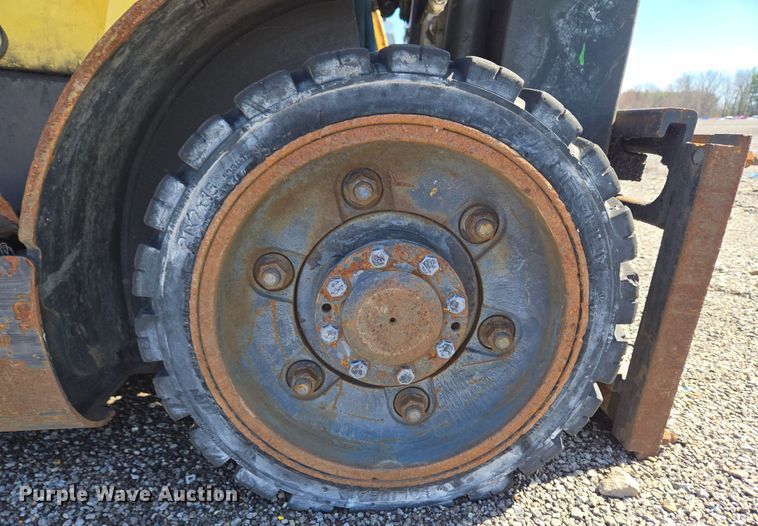 image for item YA0385 2008 Hyster S40FT forklift