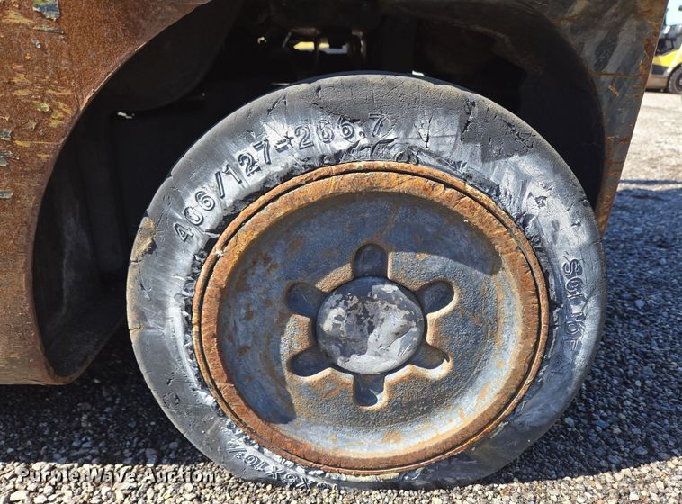 image for item YA0385 2008 Hyster S40FT forklift