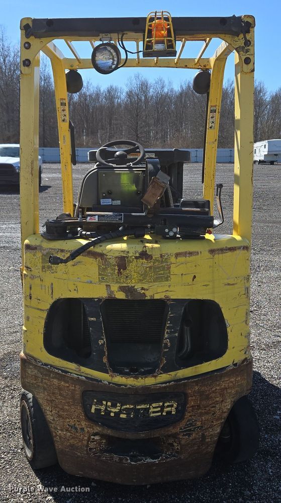 image for item YA0386 Hyster S40FT forklift