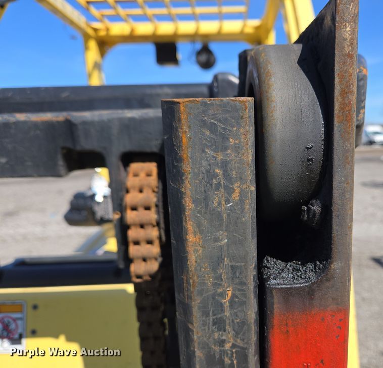 image for item YA0386 Hyster S40FT forklift