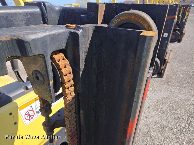 image for item YA0386 Hyster S40FT forklift