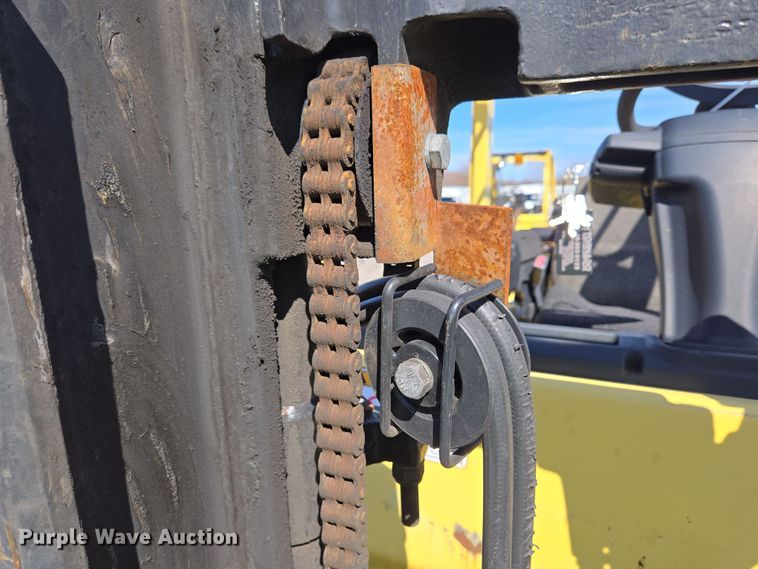 image for item YA0386 Hyster S40FT forklift