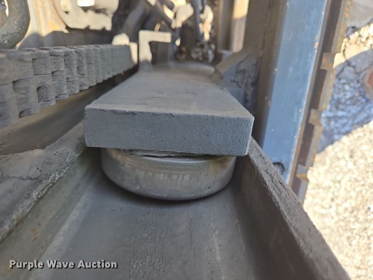 image for item YA0386 Hyster S40FT forklift