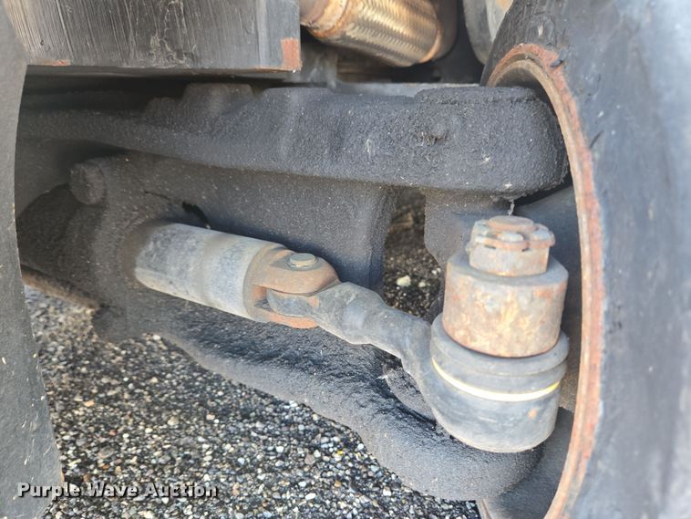 image for item YA0386 Hyster S40FT forklift