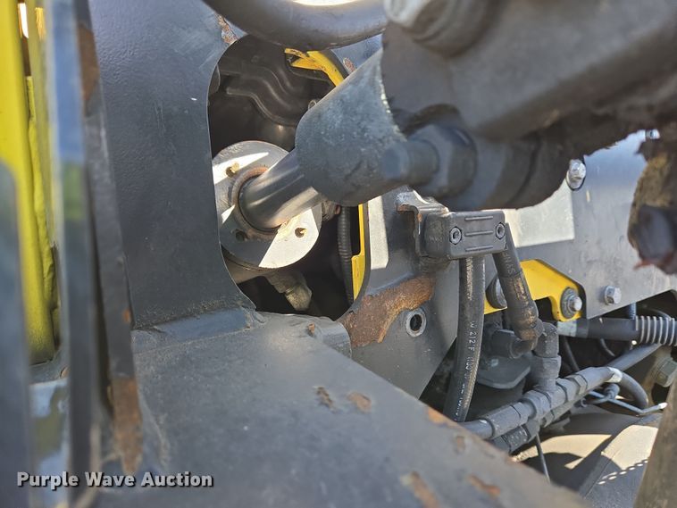 image for item YA0386 Hyster S40FT forklift