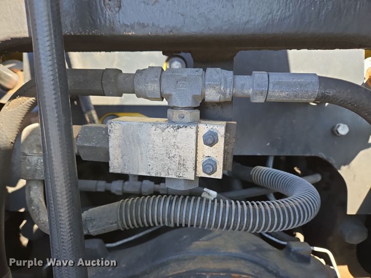 image for item YA0386 Hyster S40FT forklift