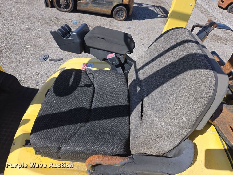 image for item YA0386 Hyster S40FT forklift