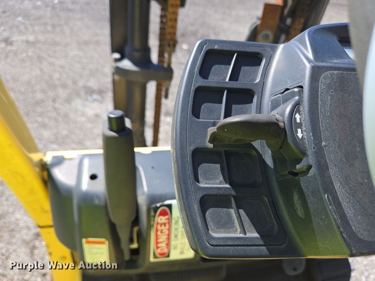 image for item YA0386 Hyster S40FT forklift