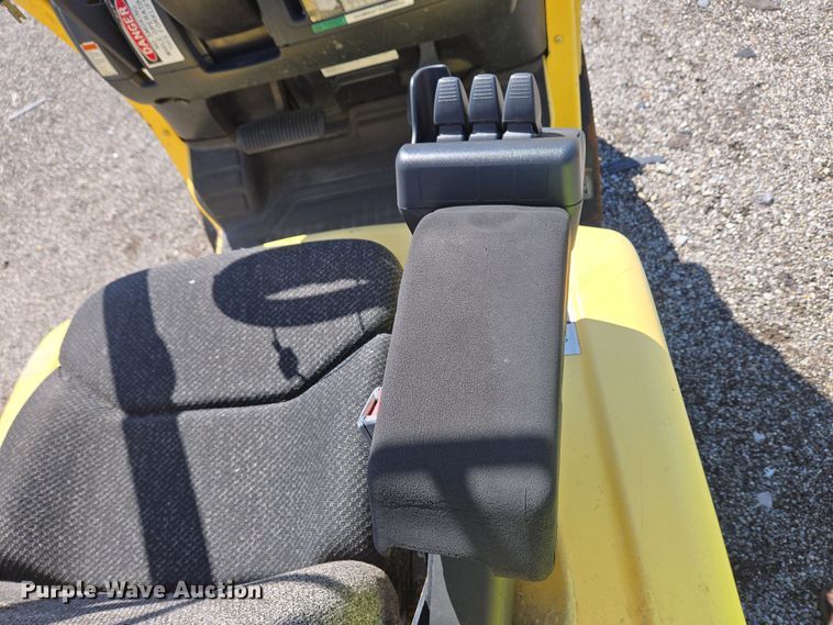 image for item YA0386 Hyster S40FT forklift