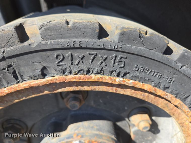 image for item YA0386 Hyster S40FT forklift