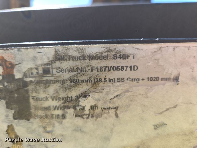 image for item YA0386 Hyster S40FT forklift