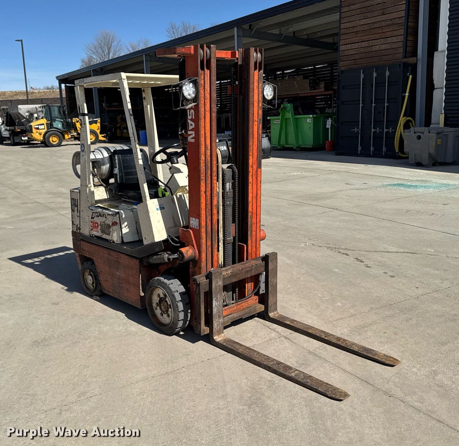 Fäviken Nissan KCPH01A15PV forklift in Waukee, IA | Item EM3541 sold