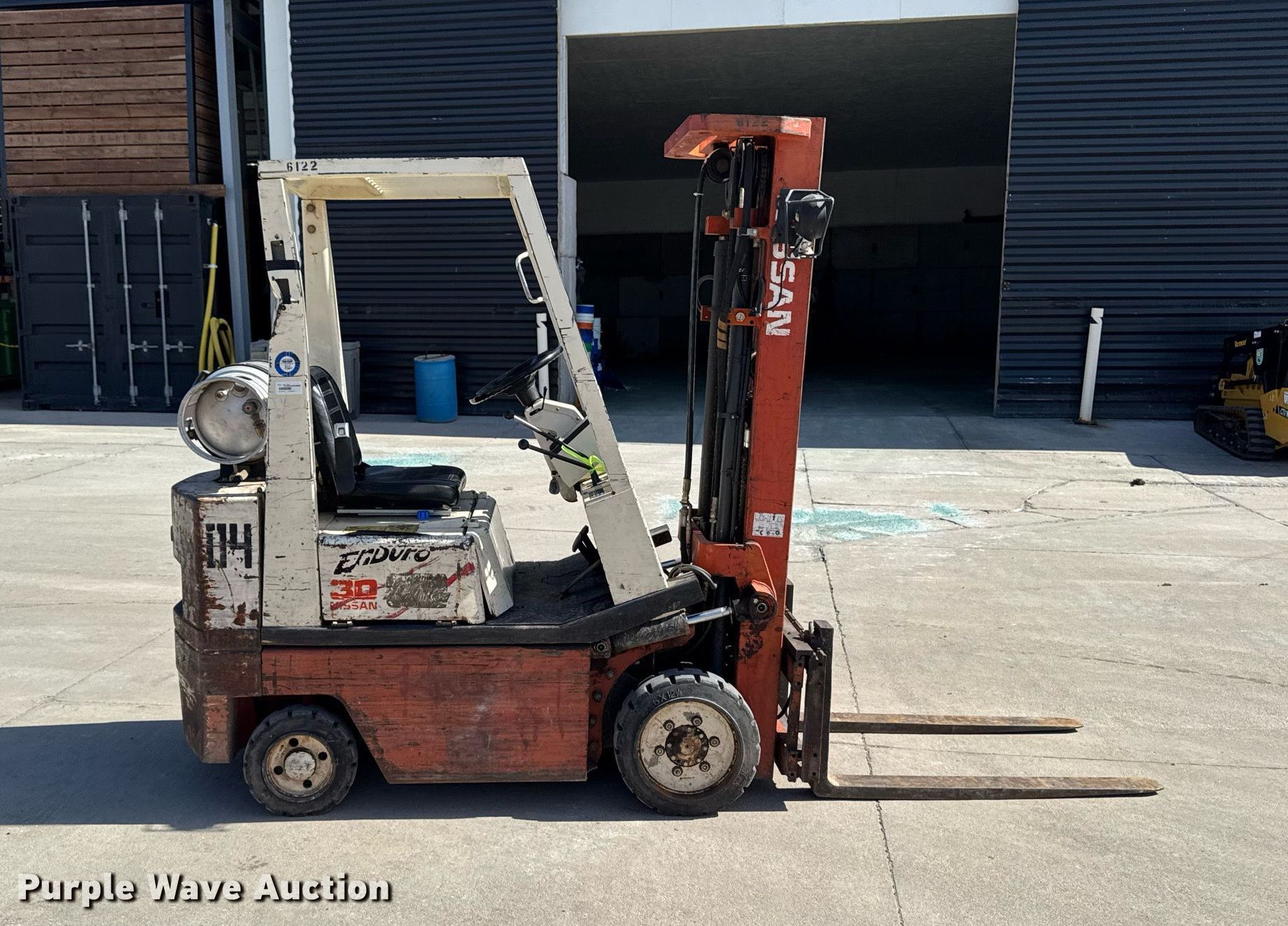 Fäviken Nissan PH01A15V forklift in Oakley, KS | Item EG6543 for