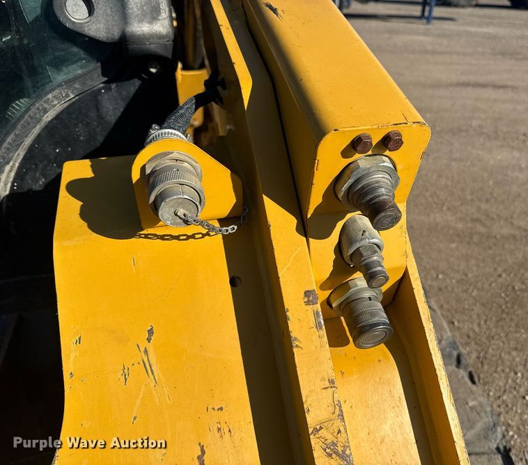 image for item DE2129 2015 Caterpillar 289D tracked skid steer loader