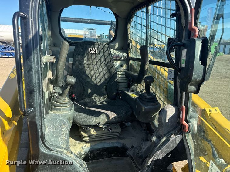 image for item DE2129 2015 Caterpillar 289D tracked skid steer loader