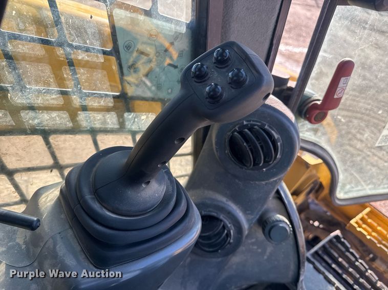 image for item DE2129 2015 Caterpillar 289D tracked skid steer loader