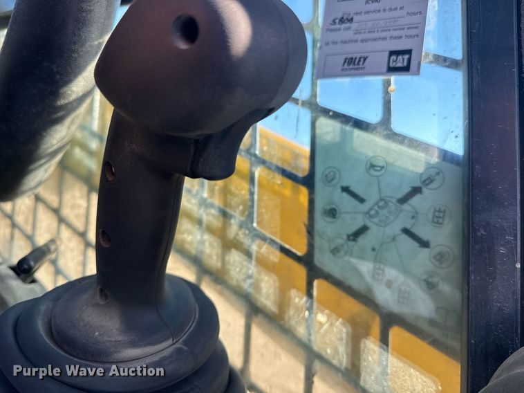 image for item DE2129 2015 Caterpillar 289D tracked skid steer loader