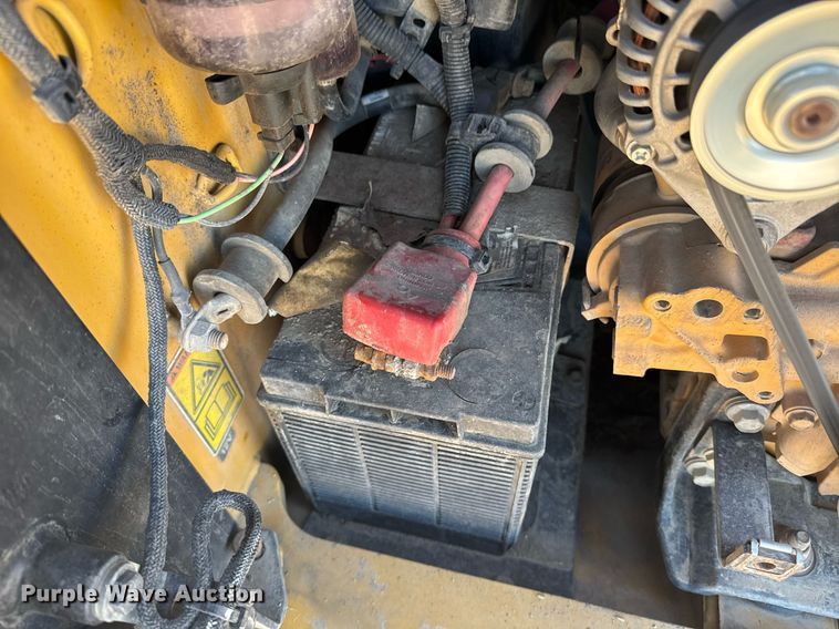 image for item DE2129 2015 Caterpillar 289D tracked skid steer loader