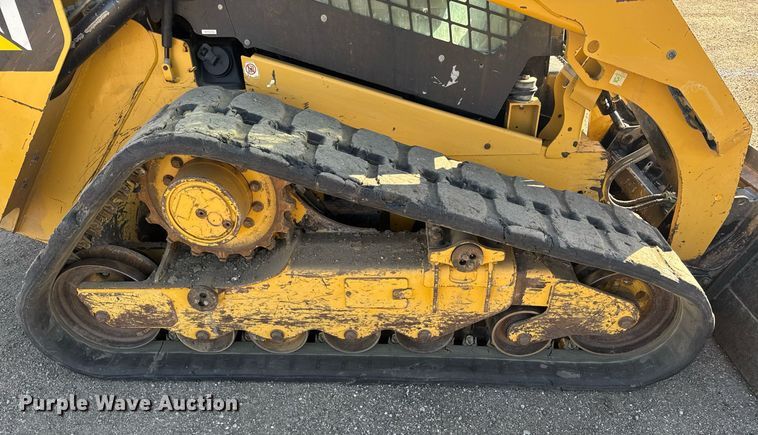 image for item DE2129 2015 Caterpillar 289D tracked skid steer loader
