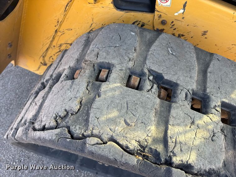 image for item DE2129 2015 Caterpillar 289D tracked skid steer loader