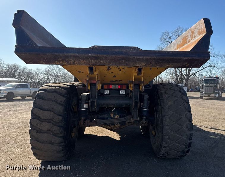 image for item DE2130 2007 Komatsu HM400-2 articulated haul truck