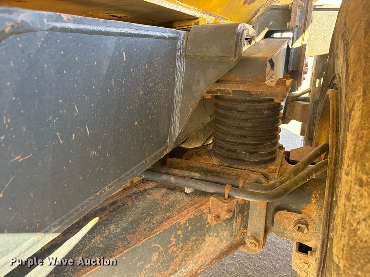 image for item DE2130 2007 Komatsu HM400-2 articulated haul truck