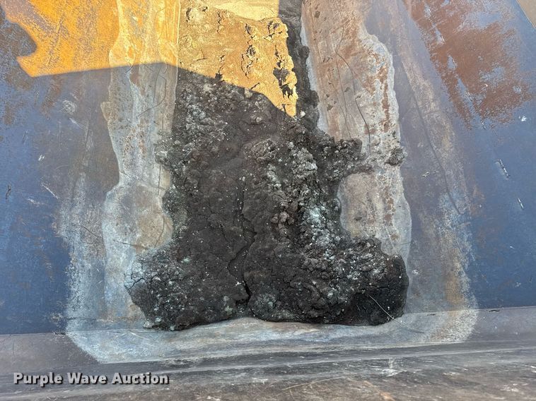 image for item DE2130 2007 Komatsu HM400-2 articulated haul truck