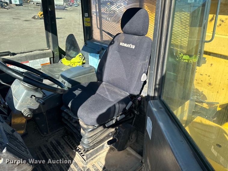 image for item DE2130 2007 Komatsu HM400-2 articulated haul truck