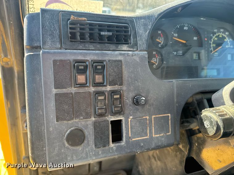 image for item DE2130 2007 Komatsu HM400-2 articulated haul truck