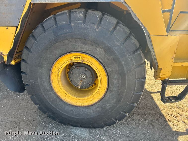 image for item DE2130 2007 Komatsu HM400-2 articulated haul truck