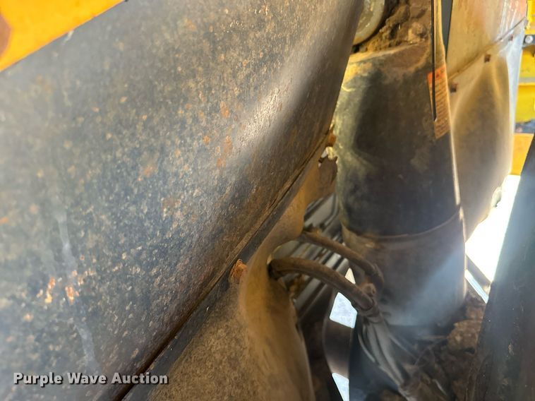 image for item DE2130 2007 Komatsu HM400-2 articulated haul truck